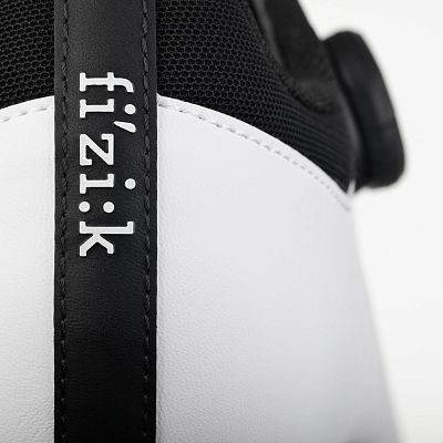 Превью  Велотуфли шоссейные FIZIK Vento Omna White/Black